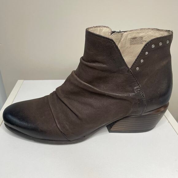 Miz‎ Mooz Ruched Slouchy Leather Studded Ankle Boots Booties Zipper Brown Sz 38 - Picture 7 of 13